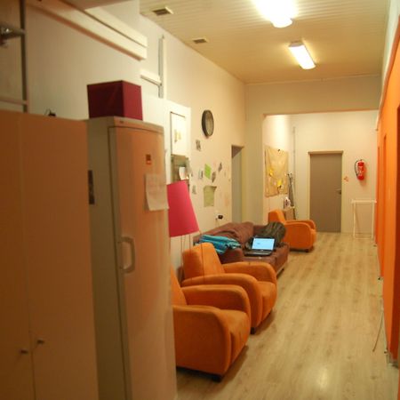Hostel Family Erasmus Center Βαρσοβία Εξωτερικό φωτογραφία